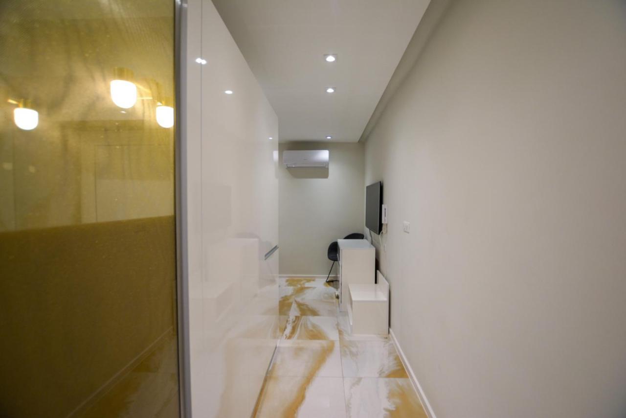 Ferienwohnung Lion'S Den Deluxe Studio Budapest Exterior foto